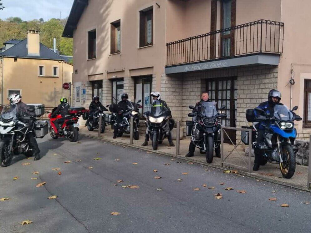 Rendez-vous des motards Au Pont de la Ginéze